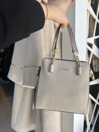 7139 Zincir Detaylı Çanta BEJ