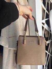 7139 Zincir Detaylı Çanta VİZON