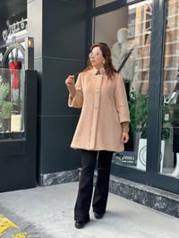 Angora Yünlü Taş Detaylı Kaban