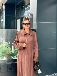File Detaylı Tam Boy Kap Kahverengi