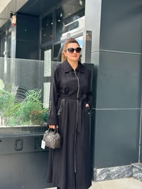 File Detaylı Tam Boy Kap Siyah