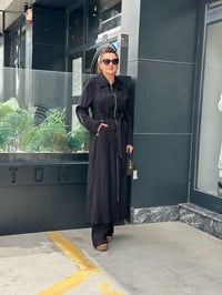 File Detaylı Tam Boy Kap Siyah