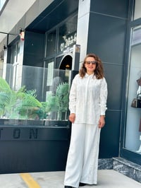 Güpürlü Taş İşlemeli İkili Pantolonlu Takım Beyaz