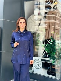 İkili Zımba İşlemeli Saten Pantolonlu Takım Lacivert