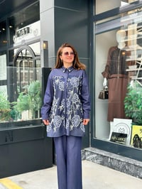 İthal Tensel Kot kumaş İnci ve Çiçek İşlemeli Takım Lacivert