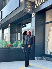 Kapitone Ceket Detaylı İkili Pantolunlu Takım