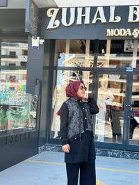 Kapitone Ceket Detaylı İkili Pantolunlu Takım