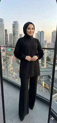 Kolları Kürk Detaylı Pantolunlu Takım