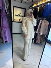 Kolları Kürk Detaylı Pantolunlu Takım