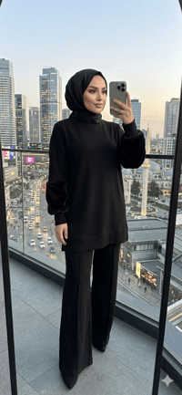 Kolları Kürk Detaylı Pantolunlu Takım