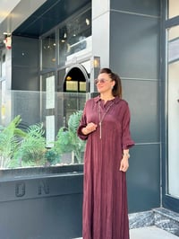 Kolyeli İpek Kumaş Elbise Bordo