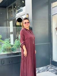 Kolyeli İpek Kumaş Elbise Bordo