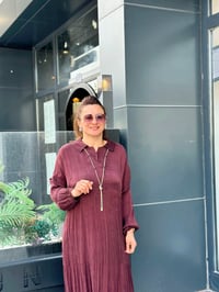 Kolyeli İpek Kumaş Elbise Bordo