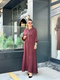 Kolyeli İpek Kumaş Elbise Bordo