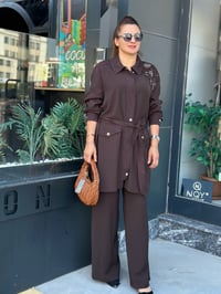 MÜSEMMA KAPİTONE KOL DETAYLI AYÇA TAKIM