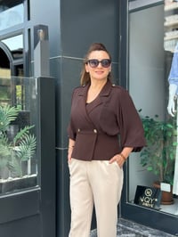 Önden Düğmeli Krep Bluz