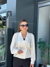 Önden Düğmeli Krep Bluz