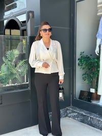 Önden Düğmeli Krep Bluz