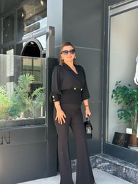 Önden Düğmeli Krep Bluz