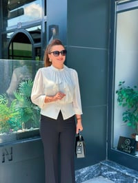 ÖNDEN FIRFIRLI ŞİFON BASİC BLUZ