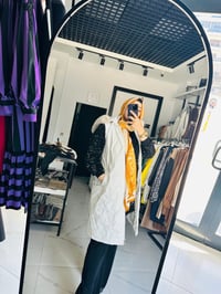Şişme Kendinden Desenli Yelek Siyah