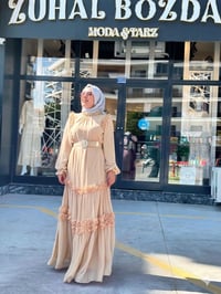 Taş Detaylı Abiye Elbise Krem