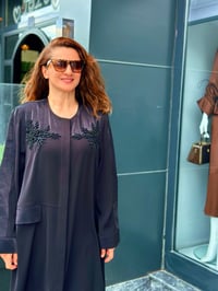 Taş İşlemeli Saten Detaylı Giy Çık Kap Siyah