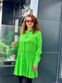 Taş Ve fırfır detaylı Saten Gömlek Yeşil