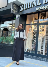 Tüvit Beyaz Ceket Pileli Etekli İkili Takım Siyah-Ekru