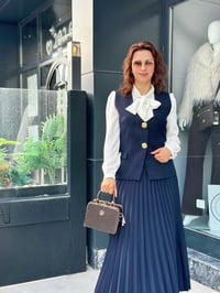 Yelekli Gold Düğme Detaylı Pileli Etekli Takım Lacivert