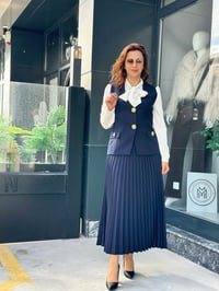 Yelekli Gold Düğme Detaylı Pileli Etekli Takım Lacivert
