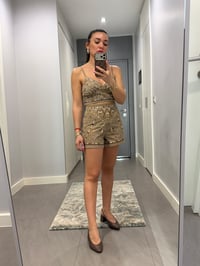 Büstiyerli Şortlu Tasarım Takım