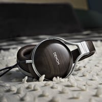 Denon AH-D5200 Ahşap Kulak Üstü Hi-Fi Kulaklık - Ahşap