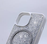 iPhone Kılıf 15 MagSafe Özellikli Beyaz Taşlı