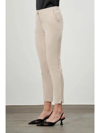 Mizalle Klasik Kısa Paça Kadın Bej Pantolon