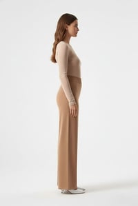 Mizalle Lastikli Bel Geniş Paça Kadın Pantolon Camel