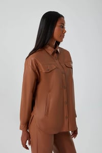 Mizalle Suni Deri Cepli Kadın Gömlek Camel