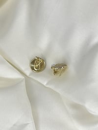XUPİNG Çelik/Paslanmaz Zirkon Taşlı Midye Model Küpe Gold