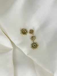 XUPİNG Çelik/Paslanmaz Zirkon Taşlı Sallantı Güneş Model Küpe Gold
