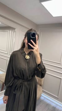 Clande CL25025011 Kahve Broş Detaylı Elbise
