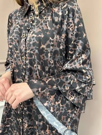 Ghisa 25YGSTNK4079 Siyah Kolları Detaylı Tunik