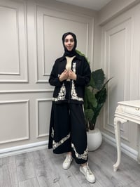 Ghisa 4711T9387 Siyah Deseni Kabartma Detay Pantolonlu Takım