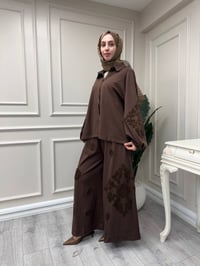 Ghisa 4711T9388 Kahve Kabartma Çiçek Detay Pantolonlu Takım