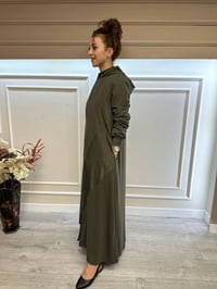 Heddy & Nurcan Çetin 24908 Haki Paraşüt Kumaş Detaylı Ferace