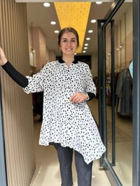 İnvee 6452 Ekru-Siyah Damla Desenli Tunik