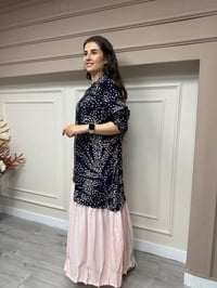 İnvee 6796 Siyah-Pembe Düğmeli Desenli Elbise