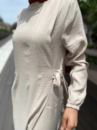 İnvee 6958 Krem Beli Bağlamalı Elbise