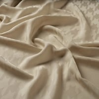 İpekevi 04390 Bej Dört Mevsim Kazayağı Desenli Monogram Şal