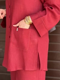 Miss Dalida 2263256 Cherry Minimal Nakışlı Cepli Keten Gömlek