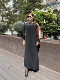 Misswhence 36818 Siyah Üst Kısmı Desenli İpek Elbise